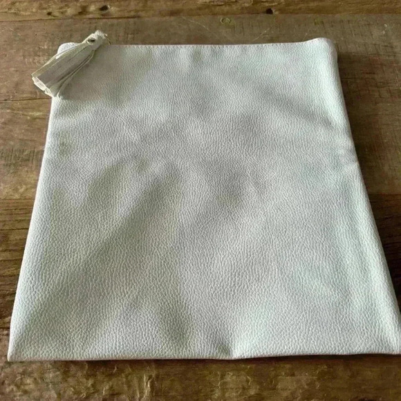 NEW Rachel Miriam Eve Clutch ~ Pebble Leather ~ Winter White - Picture 7 of 11